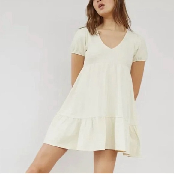 Aritzia Sunday Best Dress - Picture 1 of 4